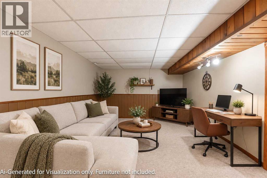 43 Ash Street W Property Photo 13