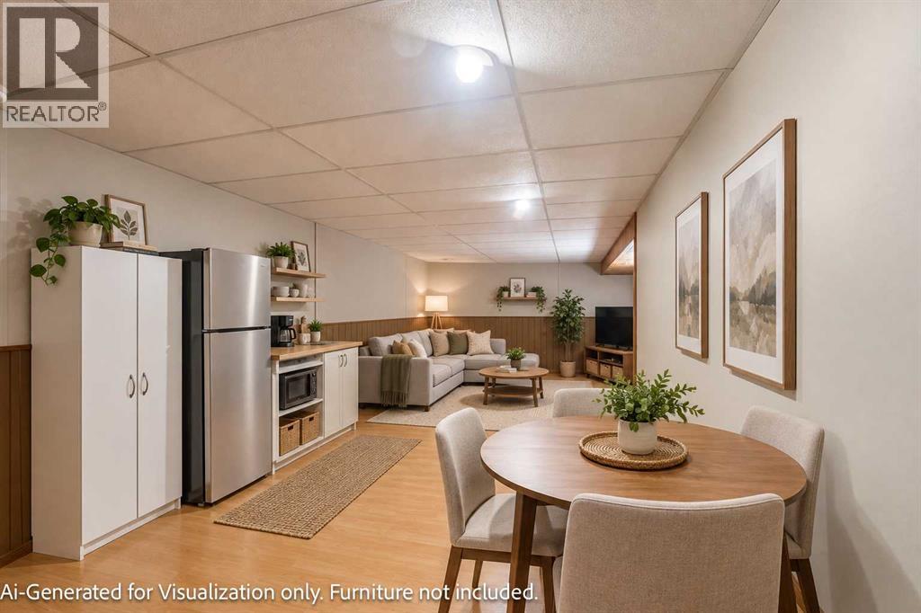 43 Ash Street W Property Photo 14