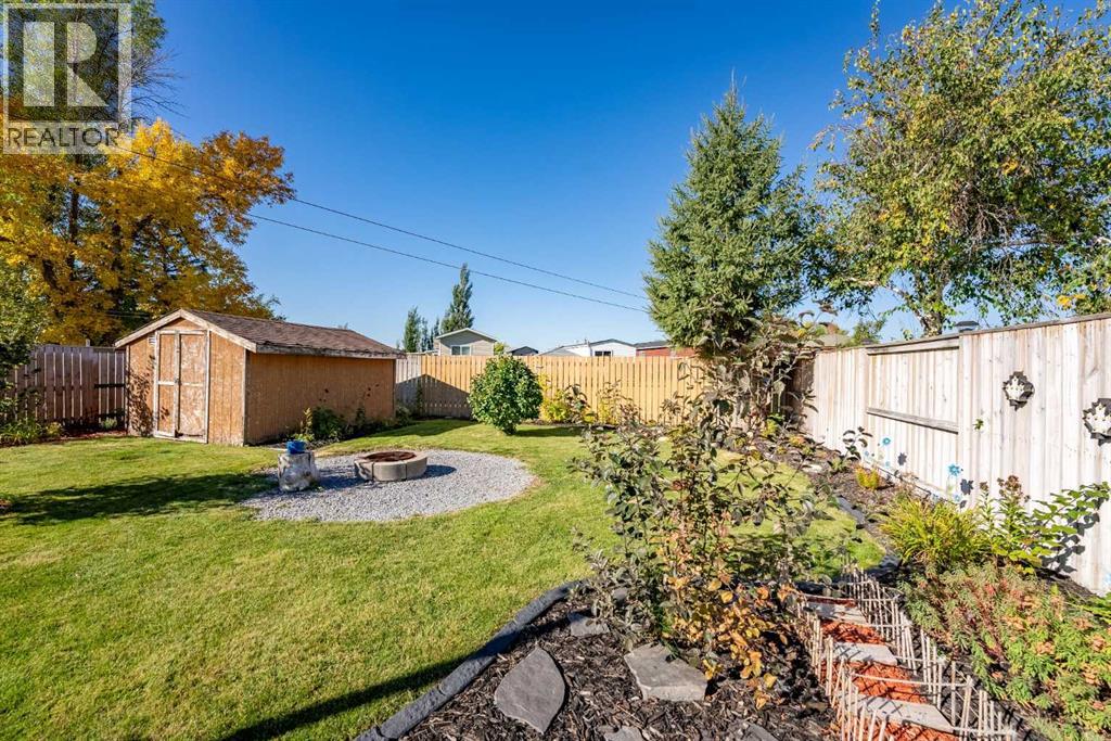 43 Ash Street W Property Photo 20