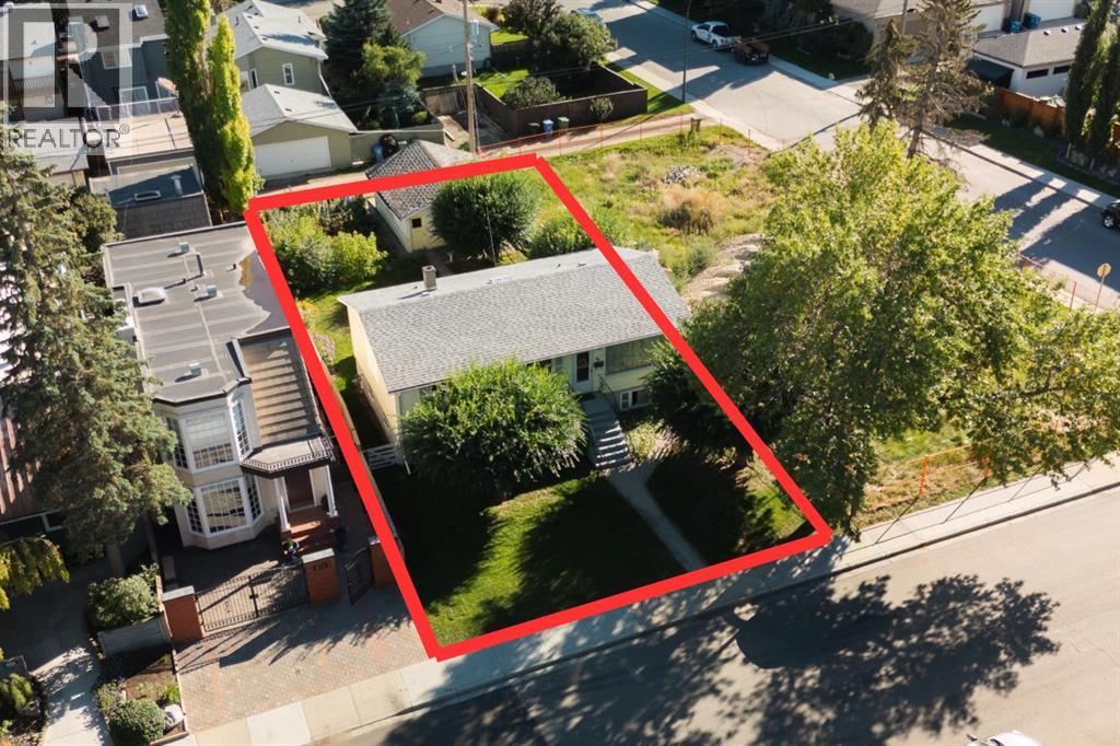 435 51 Avenue Property Photo 2