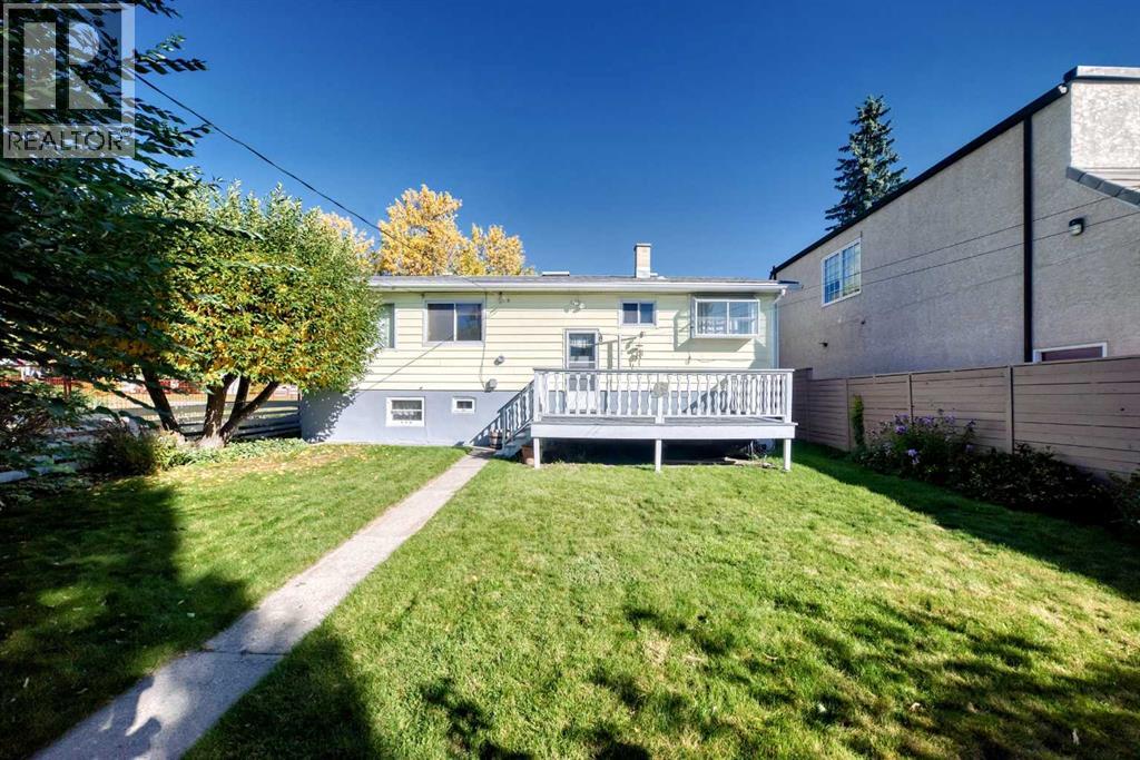 435 51 Avenue Property Photo 14
