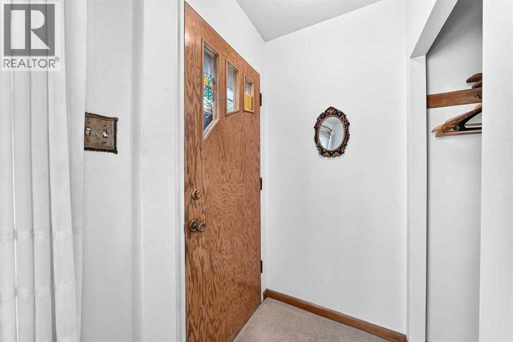 435 51 Avenue Property Photo 16