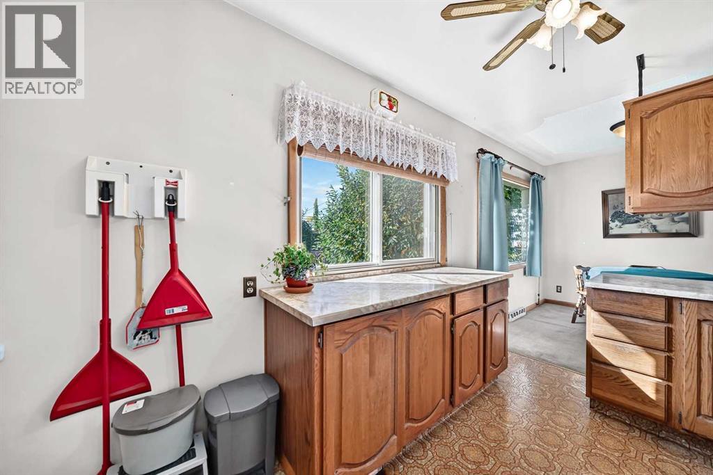 435 51 Avenue Property Photo 21