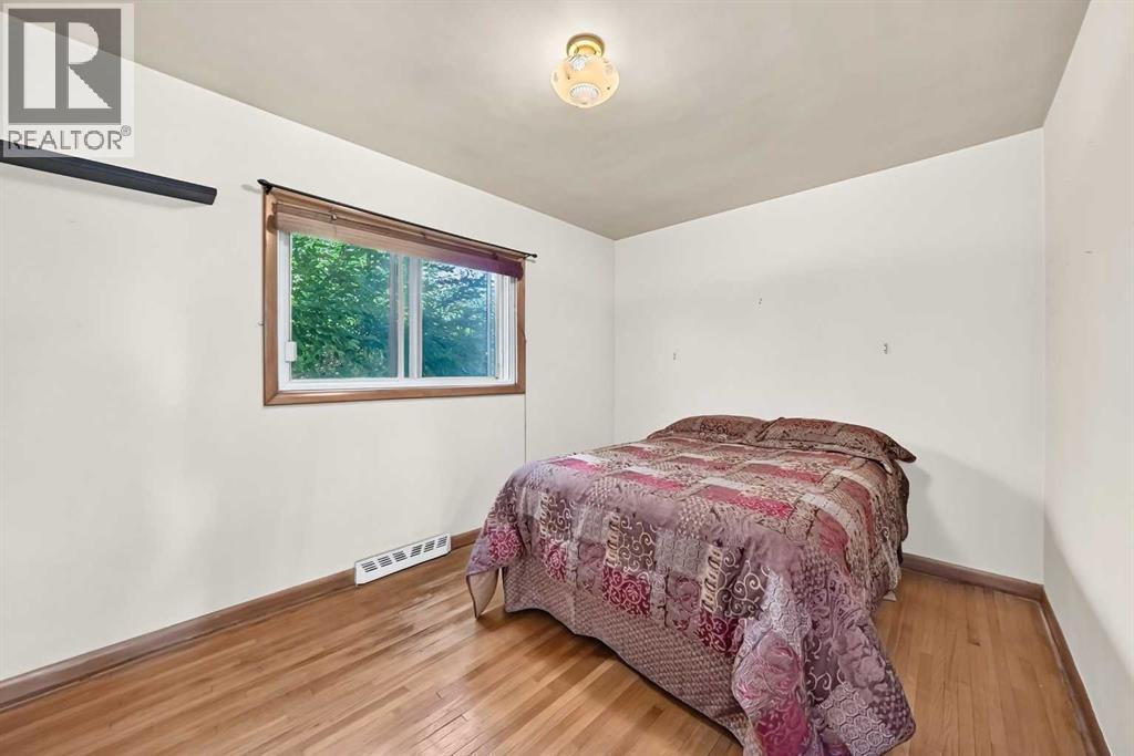 435 51 Avenue Property Photo 29