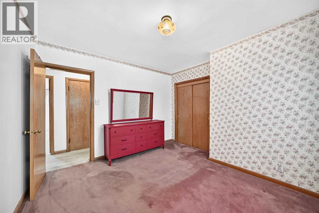 435 51 Avenue Property Photo 33
