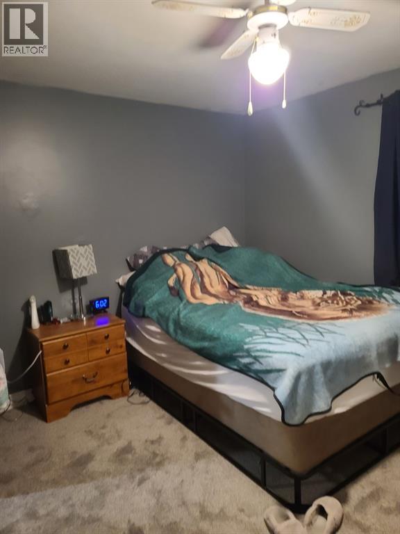 5211 50 Avenue Property Photo 5