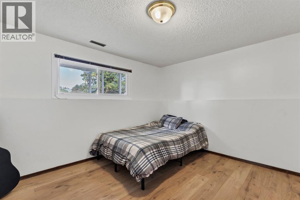253 11 Street Ne Property Photo 26