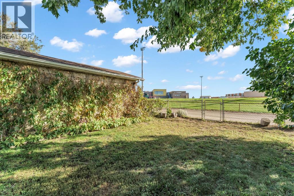 253 11 Street Ne Property Photo 43