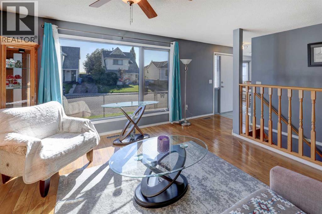 115 Aberfoyle Close Ne Property Photo 4