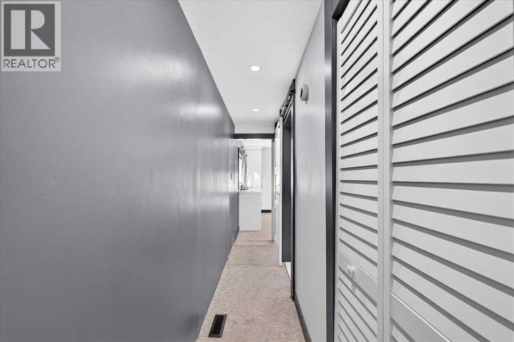 212 Spring Haven Close Se Property Photo 22