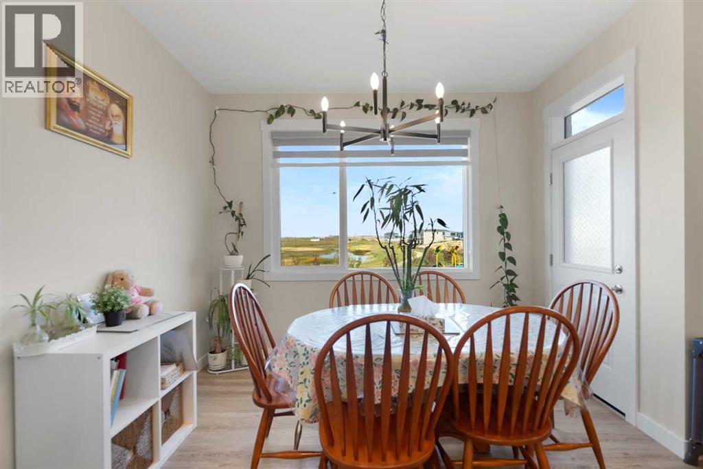 86 Corner Glen Gardens Ne Property Photo 20