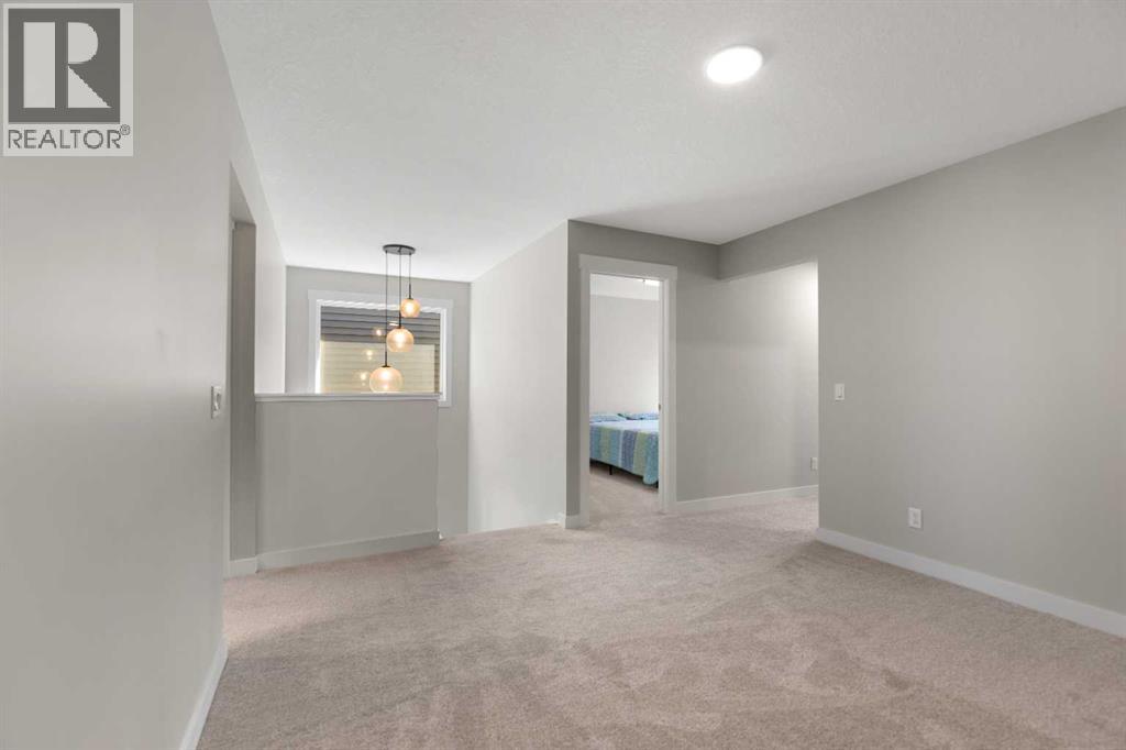 86 Corner Glen Gardens Ne Property Photo 21