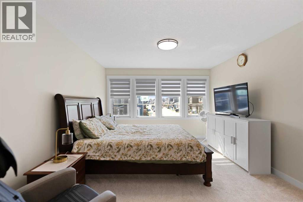 86 Corner Glen Gardens Ne Property Photo 24