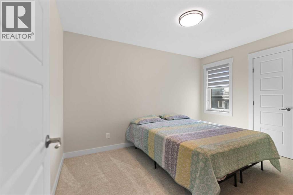 86 Corner Glen Gardens Ne Property Photo 31