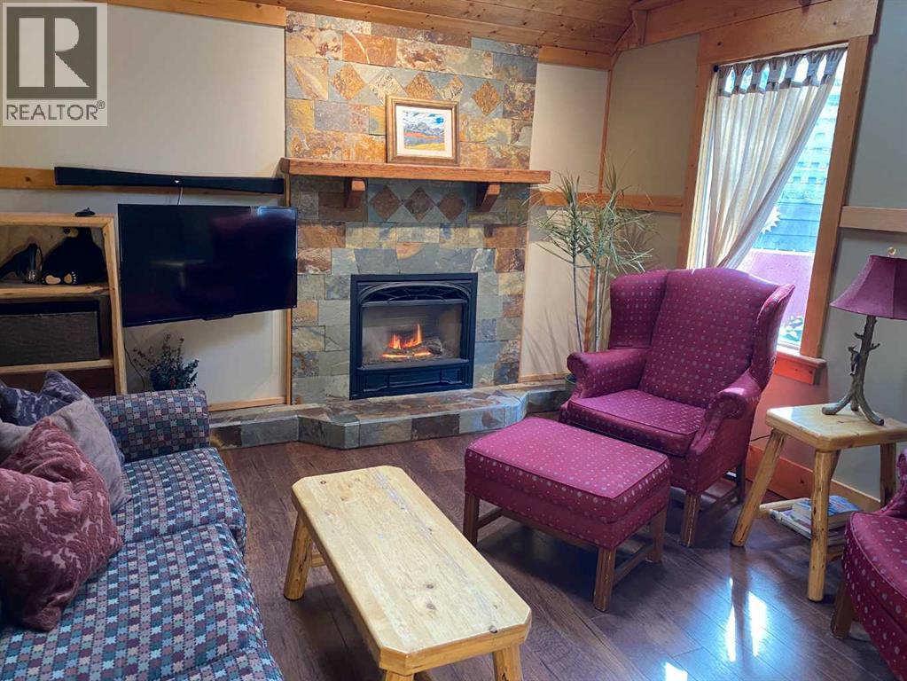 13302 15 Avenue Property Photo 16