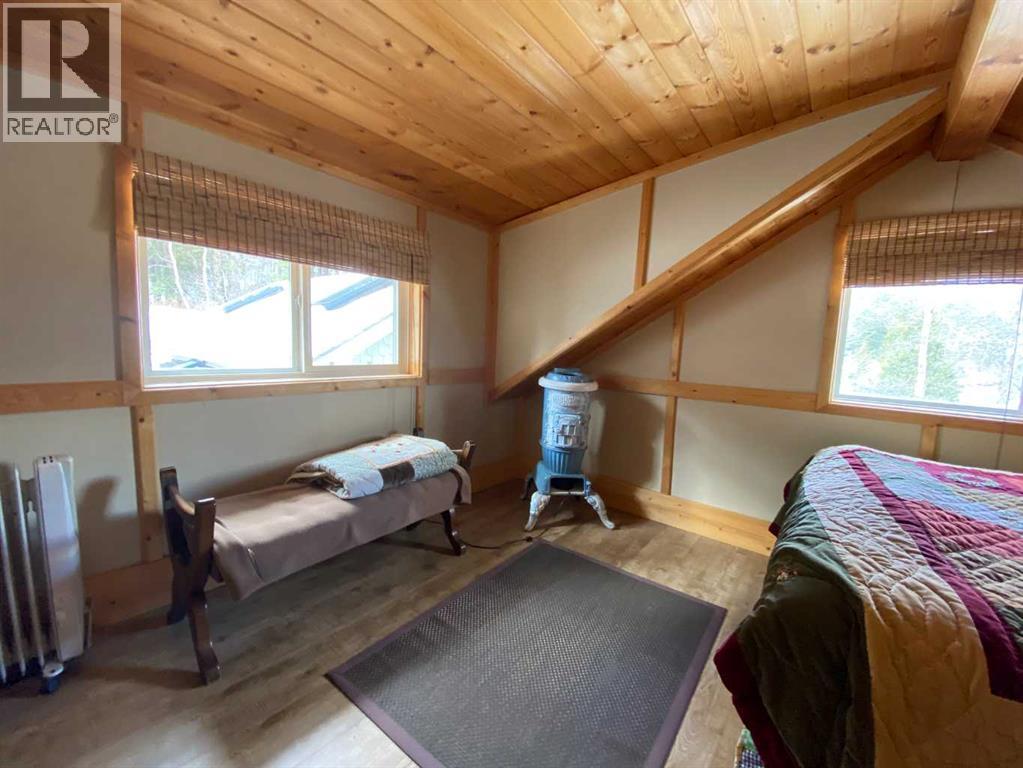 13302 15 Avenue Property Photo 19