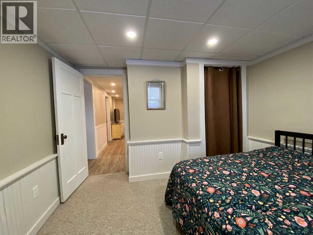 13302 15 Avenue Property Photo 22
