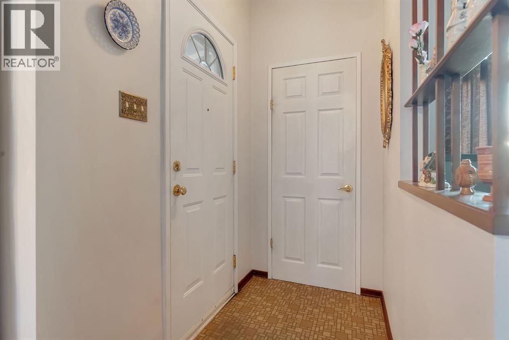 9524 3 Street Se Property Photo 5