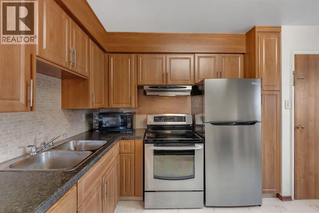 9524 3 Street Se Property Photo 13
