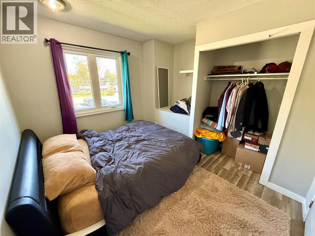 921 Ellis Crescent Se Property Photo 19