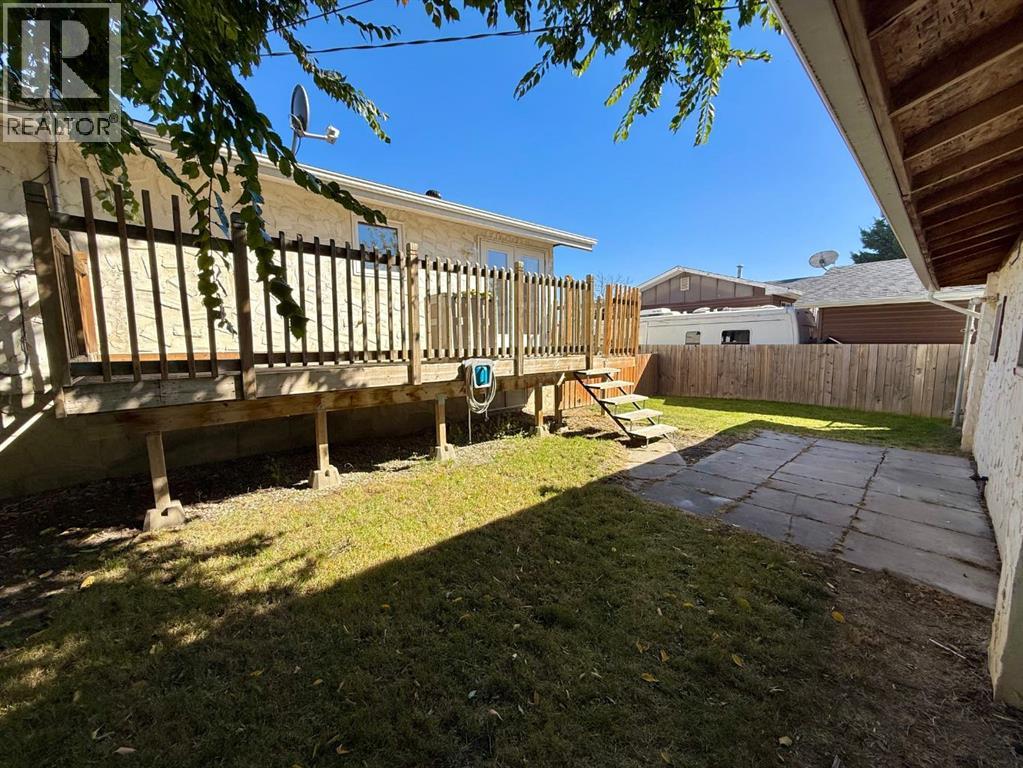 921 Ellis Crescent Se Property Photo 34