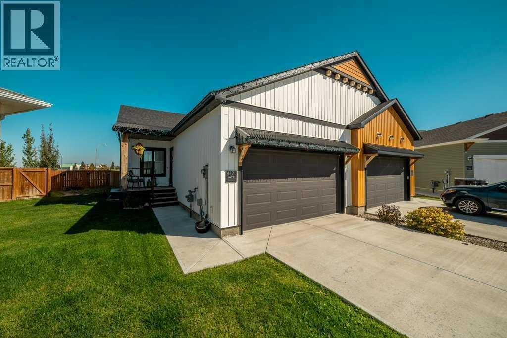 4621 26 Avenue S Property Photo 1