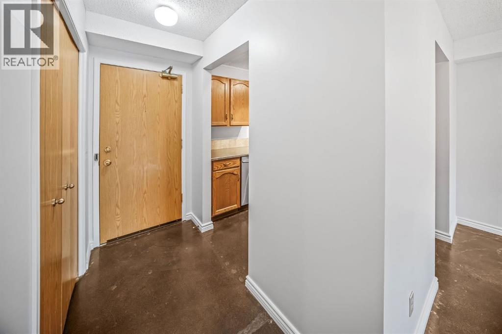 2211 29 Street Southwest Property Photo 2