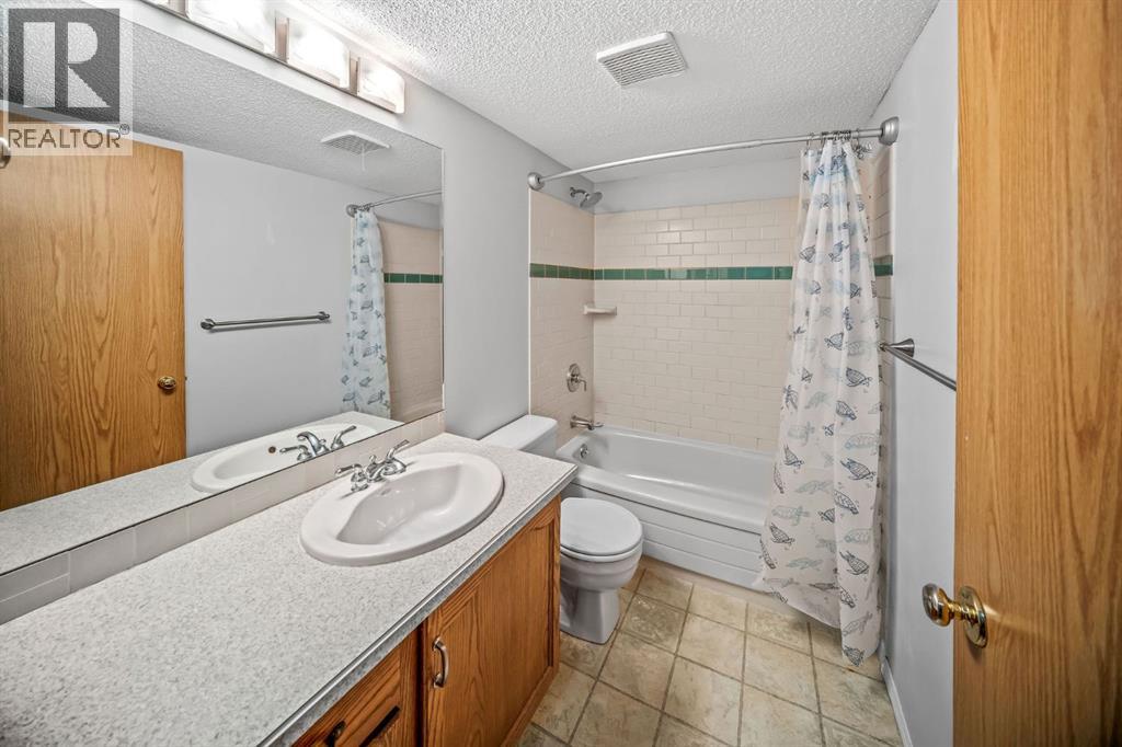 2211 29 Street Southwest Property Photo 21