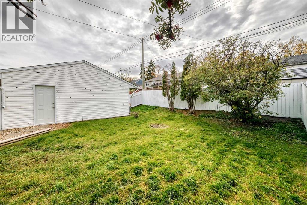 315 Spruce Street Property Photo 34