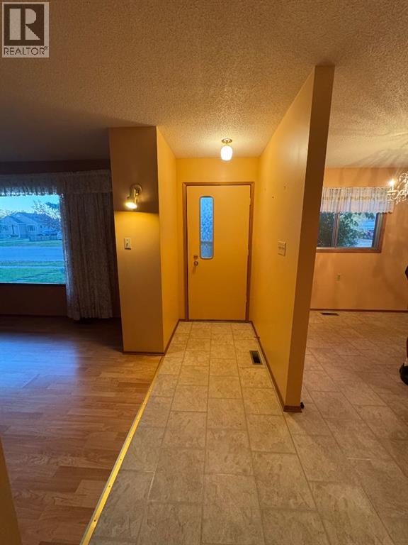 11221 102 Avenue Property Photo 27