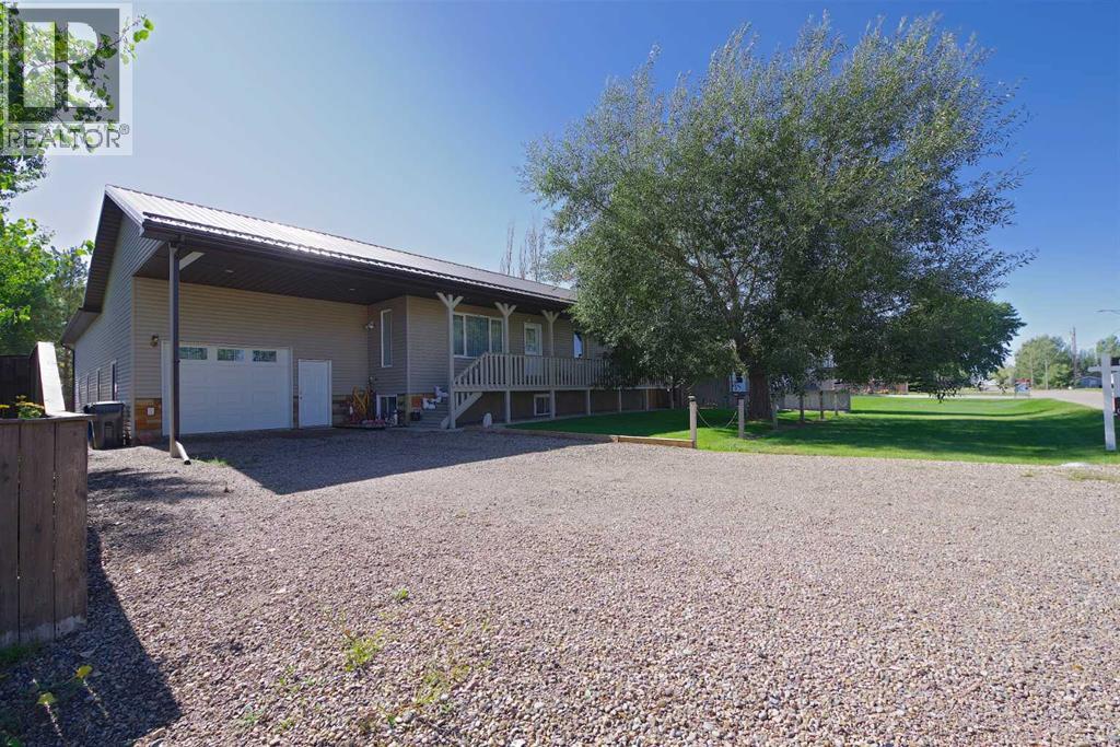 614 3 Street N Property Photo 1
