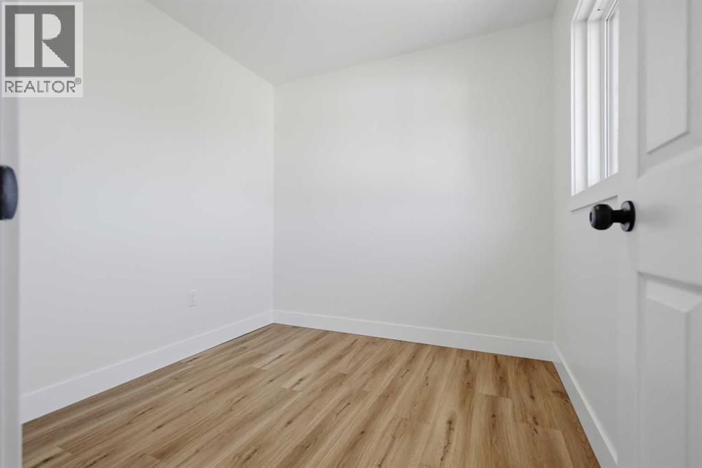 4608 Broadway Avenue Property Photo 14