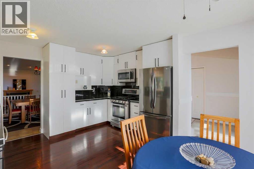 11 Maple Place Property Photo 5