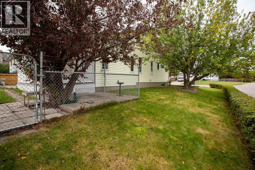 11 Maple Place Property Photo 36