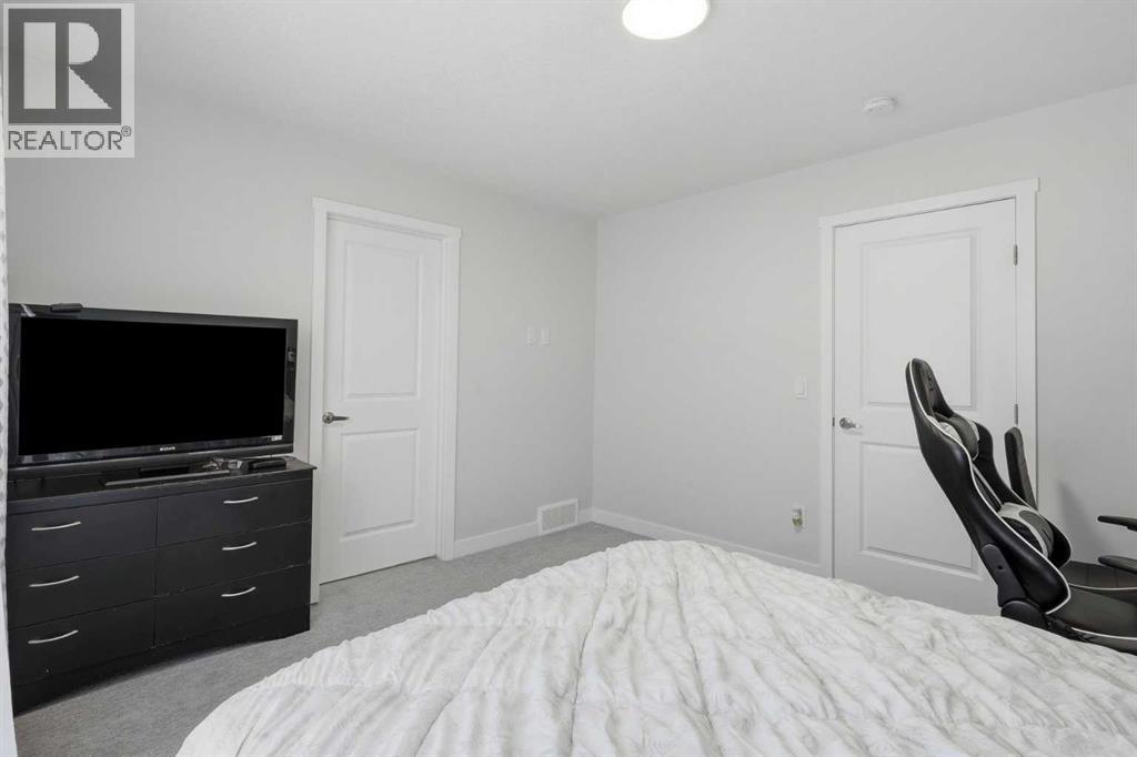 107 Corner Meadows Square Ne Property Photo 25