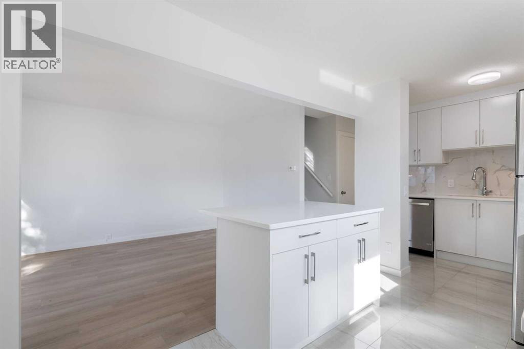 52 Doverdale Mews Se Property Photo 4