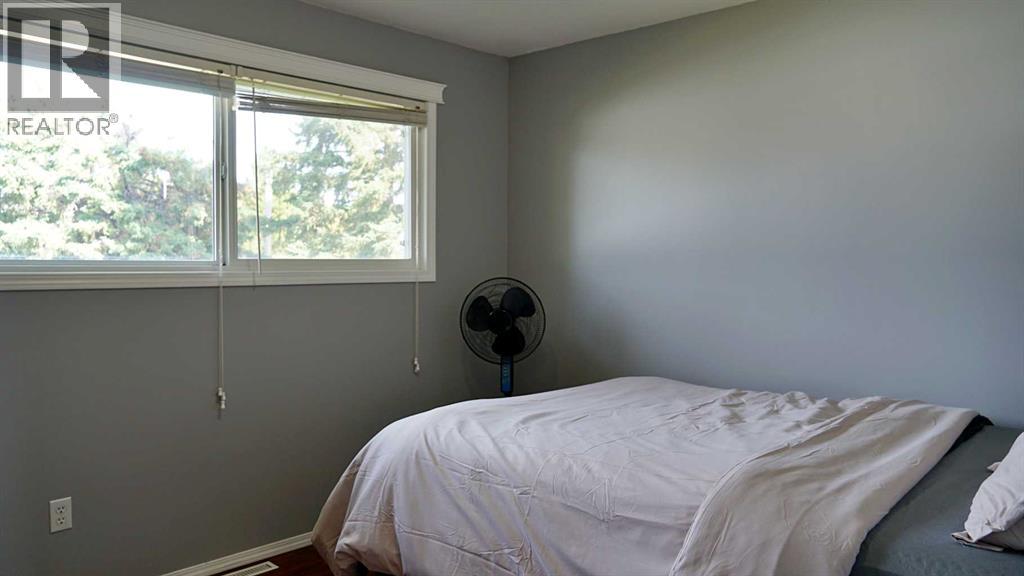 300 3 Street N Property Photo 15
