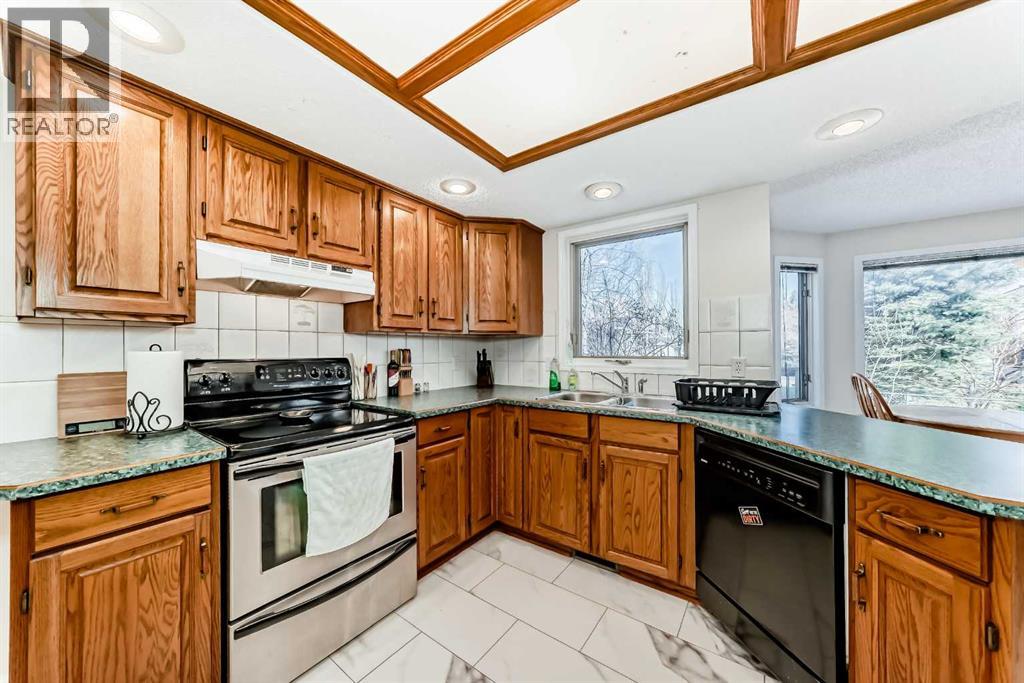 320 Sunmills Drive Se Property Photo 8