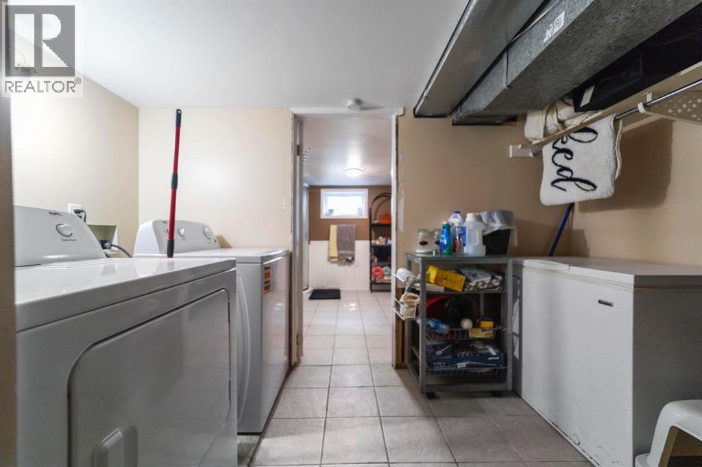 6115 50a Avenue Property Photo 24