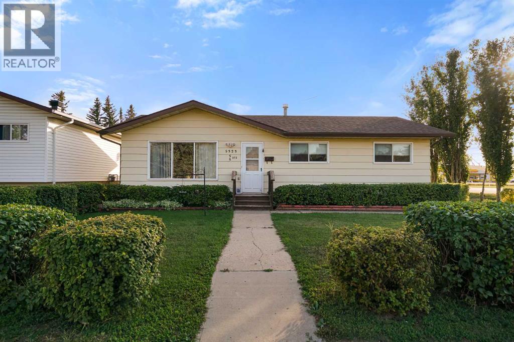 5323 55 Avenue Property Photo 1