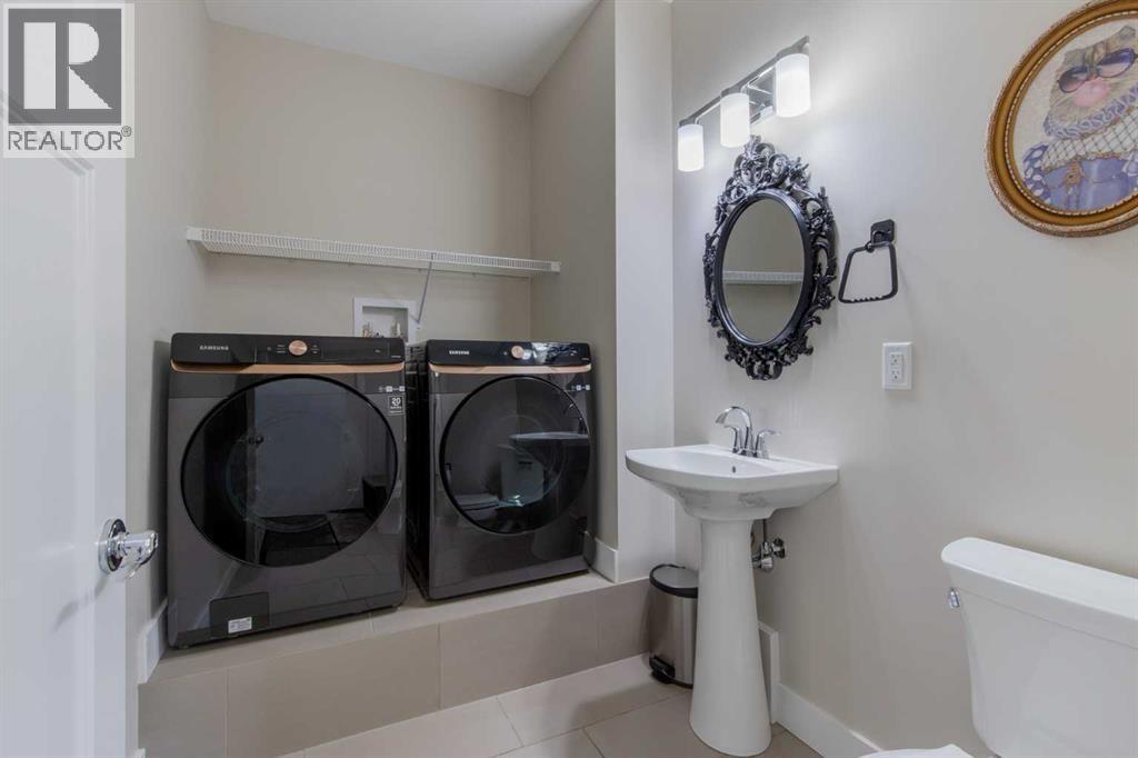 1284 Keystone Road W Property Photo 7