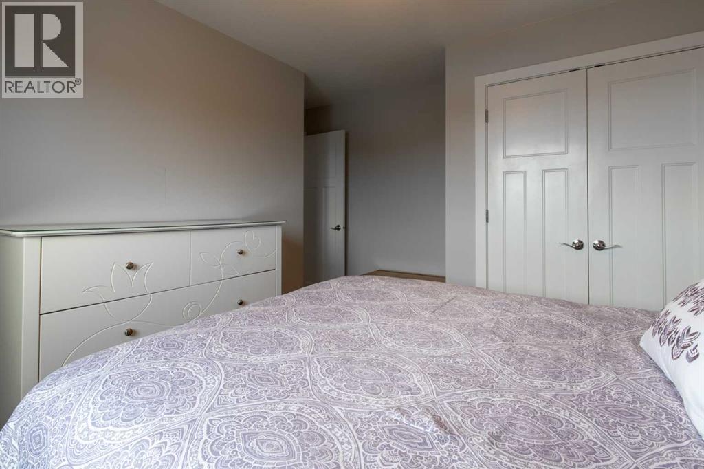 1284 Keystone Road W Property Photo 28