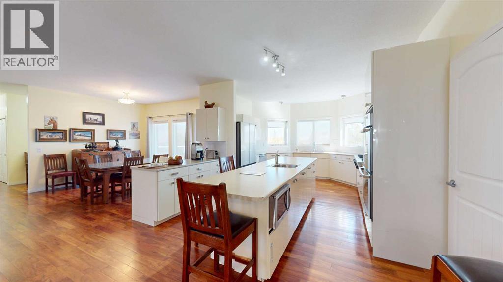 334094 Range Road 210 Property Photo 5