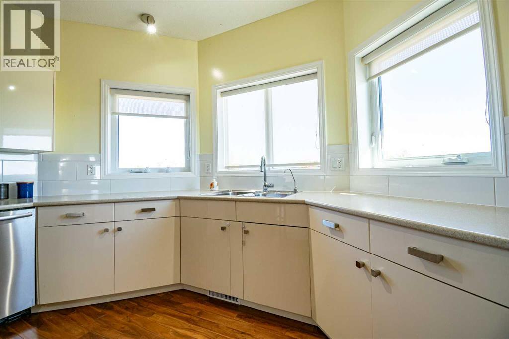 334094 Range Road 210 Property Photo 8
