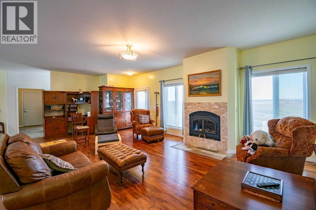 334094 Range Road 210 Property Photo 17