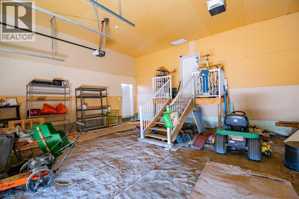334094 Range Road 210 Property Photo 31