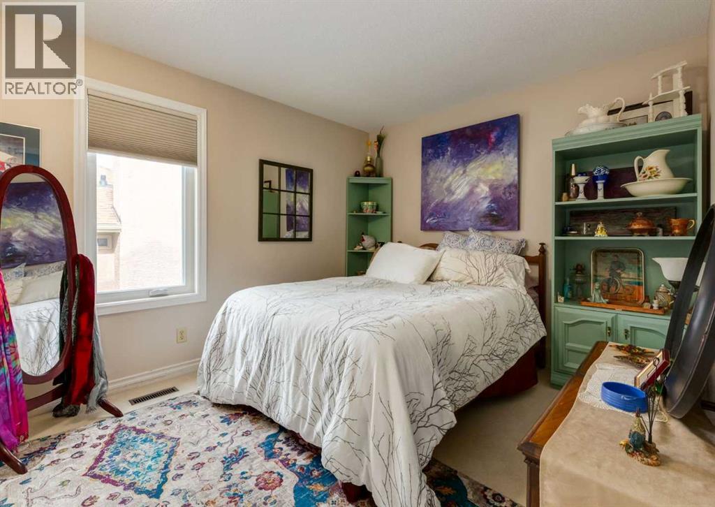 492 Silvergrove Gardens Nw Property Photo 25
