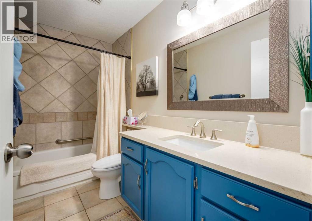 492 Silvergrove Gardens Nw Property Photo 26