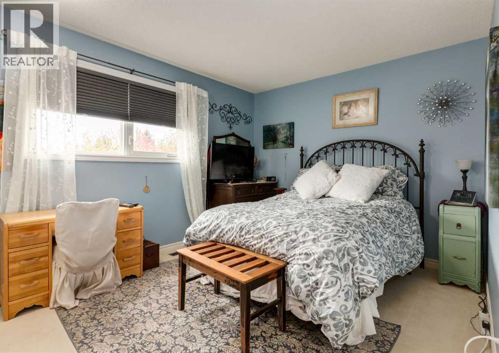 492 Silvergrove Gardens Nw Property Photo 27