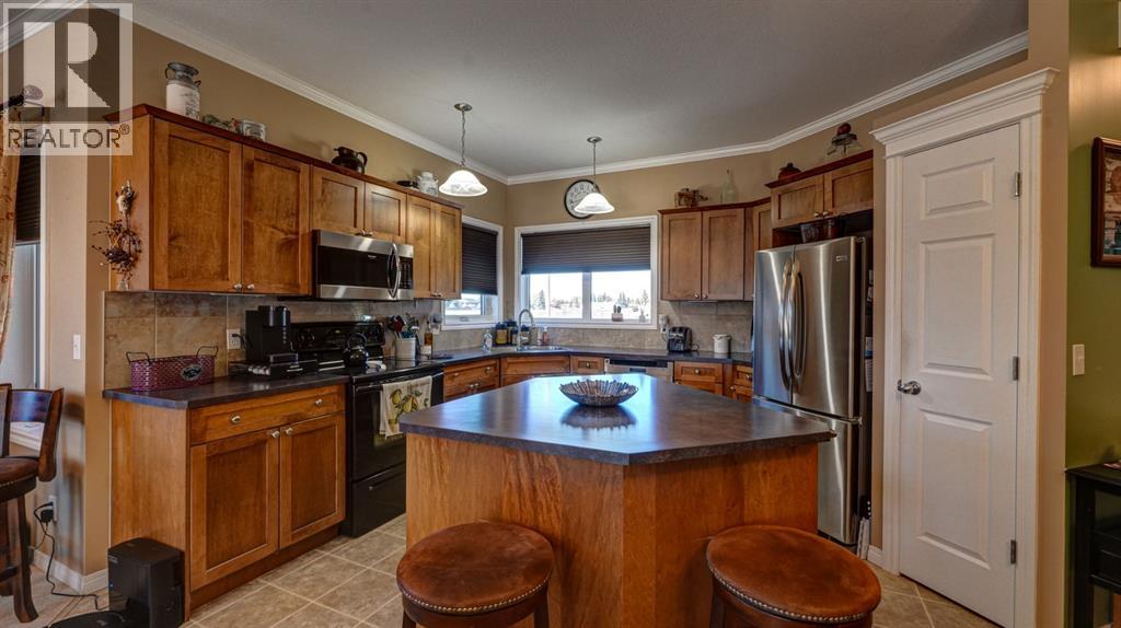 405 46 Avenue W Property Photo 13